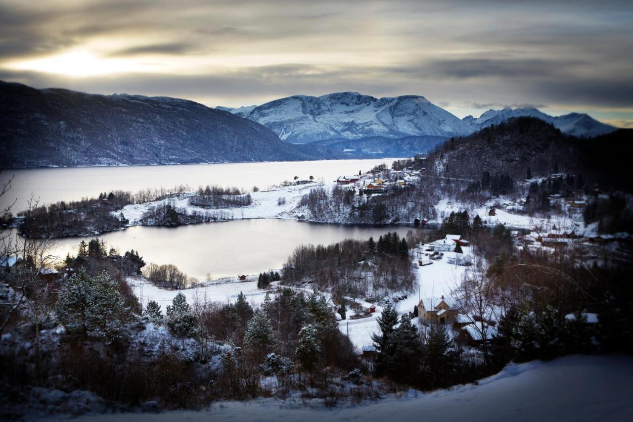 Storfjord Hotel Skodje Екстер'єр фото